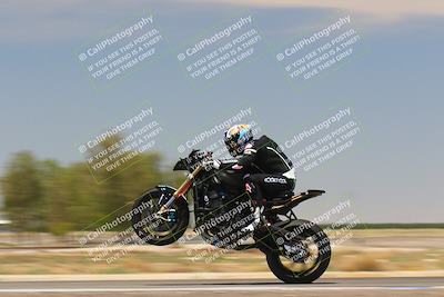 media/Jul-22-2022-TrackDaz (Fri) [[ca4971259a]]/Group B/130pm (Wheelie Bump)/